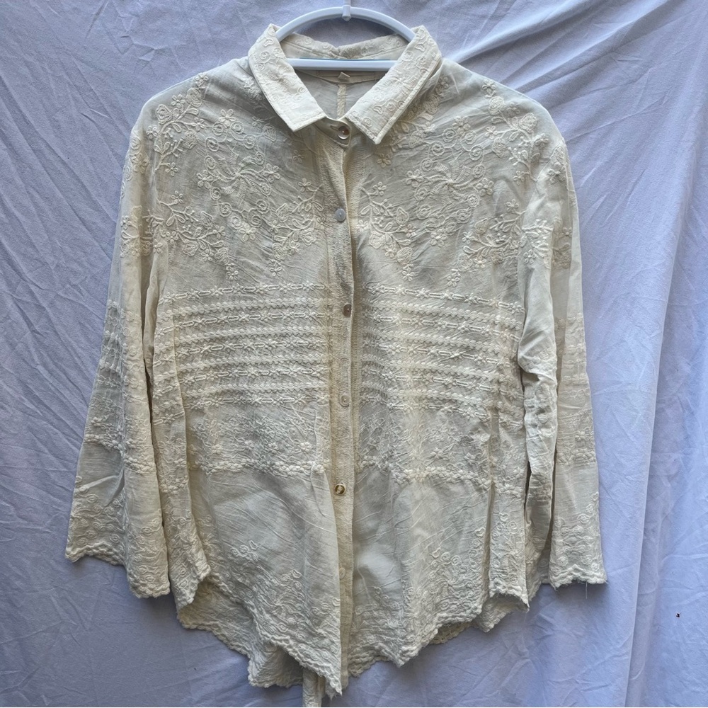 Solitaire Cream Lace Button-Down embroidered Shirt fairycore sz large